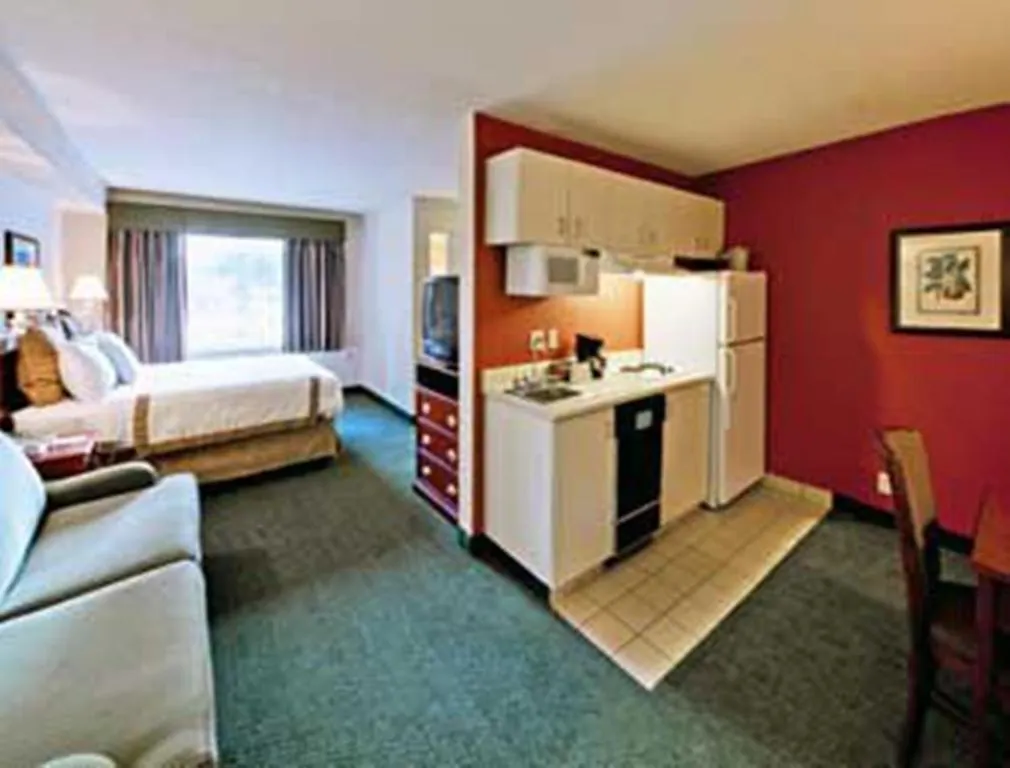 Hawthorn Suites Sacramento Hotel