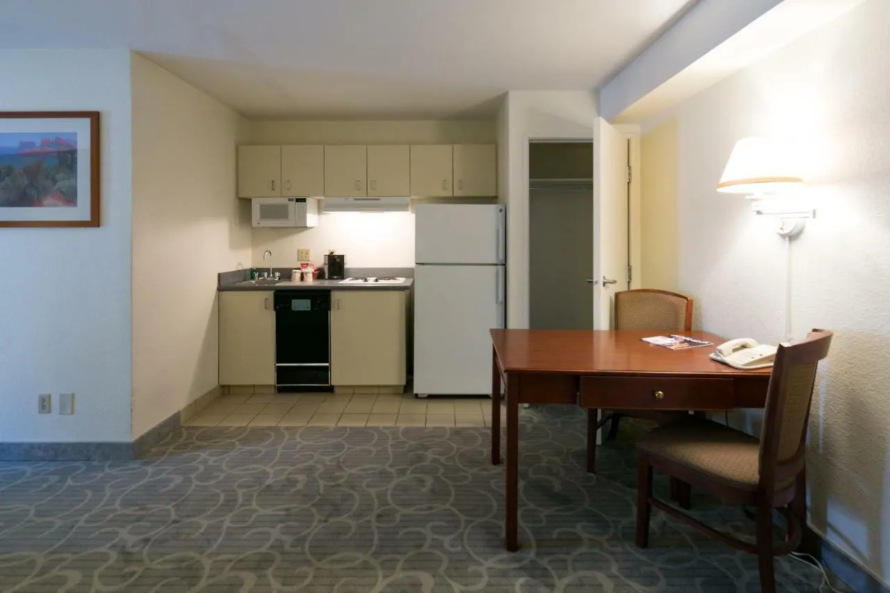 Hawthorn Suites Sacramento Hotel